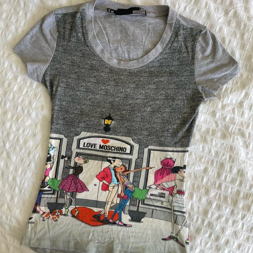Vintage Love Moschino fitted women’s graphic t shirt